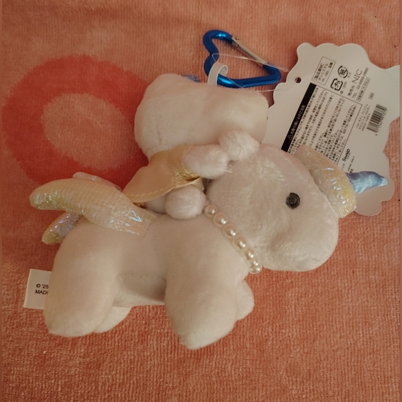 EXCLUSIVE - Hello Kitty Officially Licensed Purse Pal Plushie - Picture 9 of 11